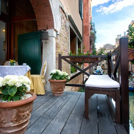 Couette-café Vite Dorata 4*