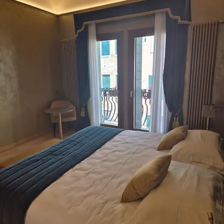 فندق مبيت وإفطار Alla Vite Dorata البندقية