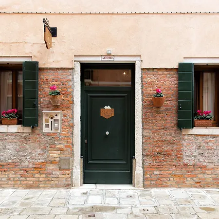 Vite Dorata Bed & Breakfast 4*