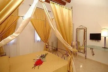 Alla Vite Dorata البندقية