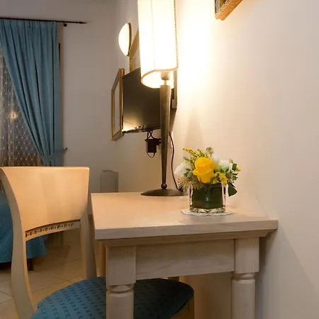 Alla Vite Dorata فندق مبيت وإفطار 3*
