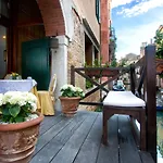 Bed & Breakfast Vite Dorata 4*